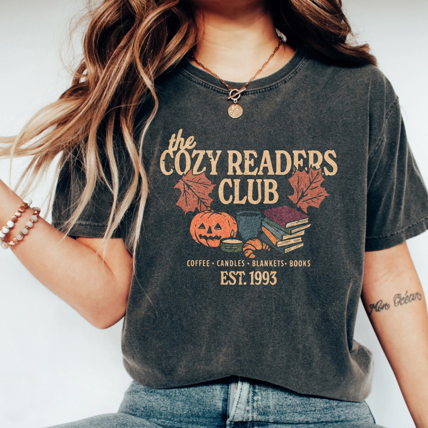 Cozy Readers Club Comfort Colors Graphic Tee